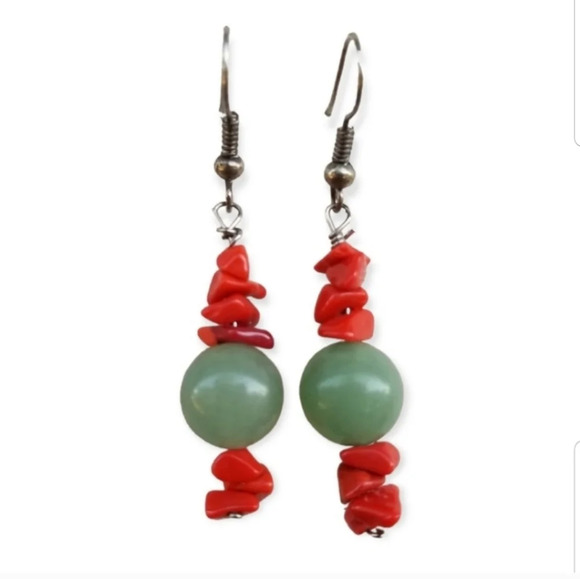 VINTAGE GREEN AVENTURINE GEMSTONE & RED CORAL STERLING SILVER DROP HOOK EARRINGS - Picture 3 of 5